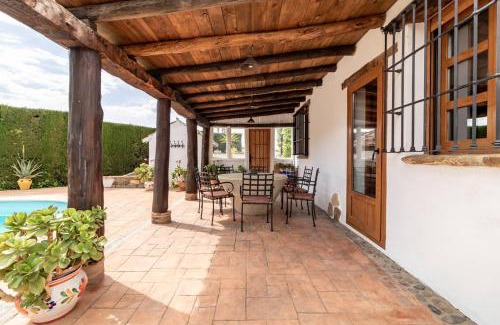 Padul House | Encantadora casa con piscina privada y chimenea