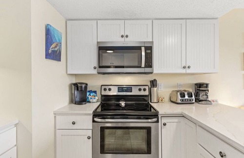 Sunnyside Condo | Encanto Blue on the Beach PH37