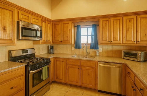 La Cienaga House | Encanto Casita steps away from Santa Fe Hot spring