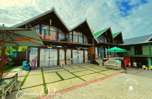 Praia da Armacao do Itapocoroi Ski Chalet | Encanto Chalés – 150m da Praia Grande – Penha – SC