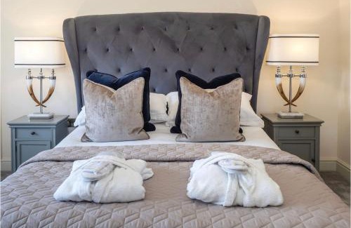 Salhouse House | Enchanted Cottage