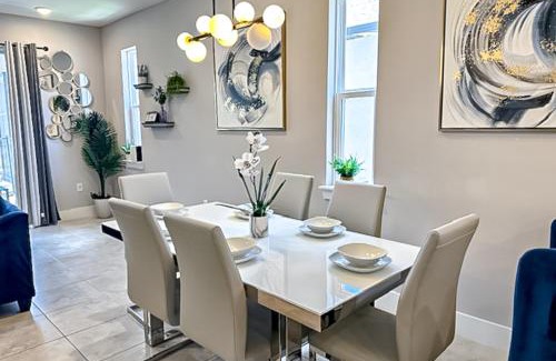 Kissimmee House | Enchanted on Arisha