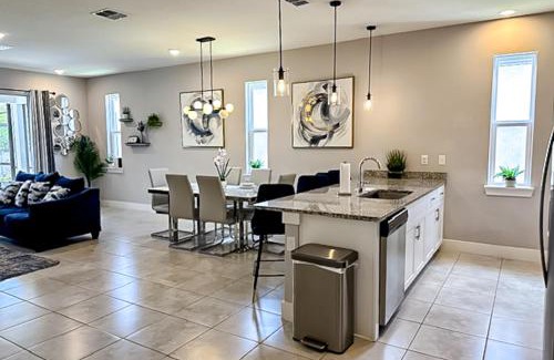 Kissimmee House | Enchanted on Arisha