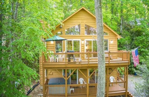 Maggie Valley Cabin | Enchanted Secluded Cabin w/Hot Tub, Fire Pit, and Pets Welcome