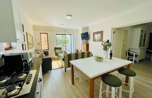 Plettenberg Bay Apartment | Enchanting 3-Bedroom Riverside Retreat in Plettenberg Bay: WiFi & Scenic Views