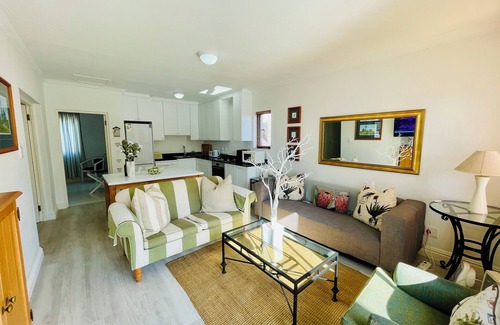 Plettenberg Bay Apartment | Enchanting 3-Bedroom Riverside Retreat in Plettenberg Bay: WiFi & Scenic Views