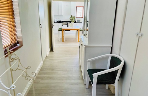 Plettenberg Bay Apartment | Enchanting 3-Bedroom Riverside Retreat in Plettenberg Bay: WiFi & Scenic Views