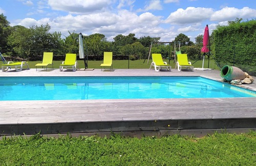 Soturac Cottage | Enchanting and bucolic setting ideal for family holidays.