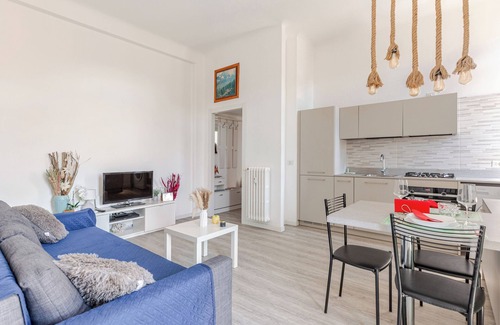 Segnano Apartment | Enchanting apartment with AC in vibrant Milano