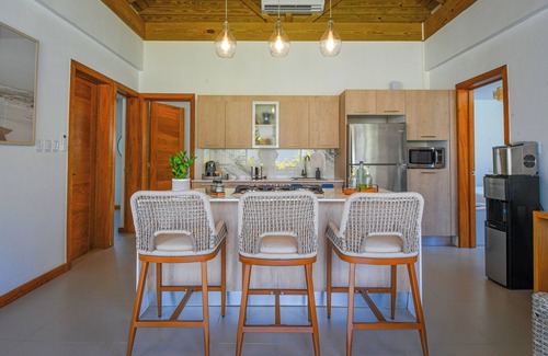 El Limon Villa | Enchanting Beachfront Villa w Kayaks, Jacuzzi & Tropical Living in Las Terrenas