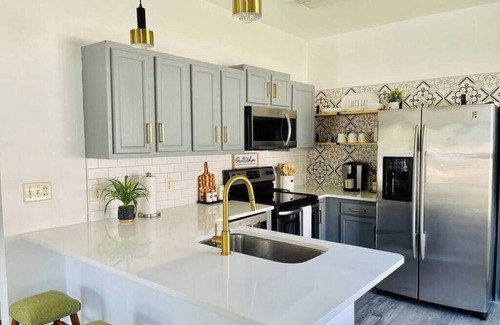 Wilmington Cottage | Enchanting Downtown-ish Cottage in Wilmington, NC