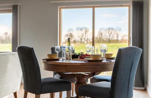 Westbury Apartment | Enchanting Eco Retreat in Thoulstone Park