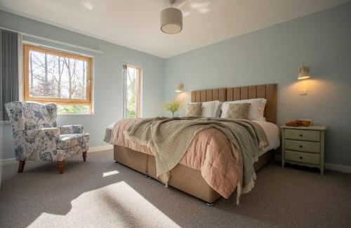 Westbury Apartment | Enchanting Eco Retreat in Thoulstone Park
