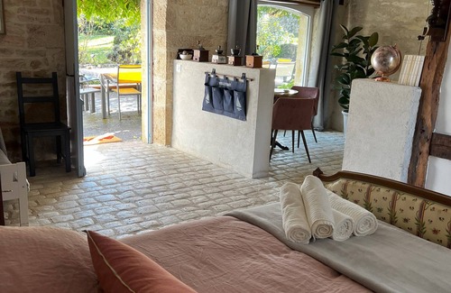 Sarrazac Bed & Breakfast | Enchanting B&B with jacuzzi in Cressensac-Sarrazac