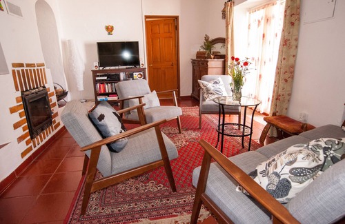 Cumeada House | Enchanting Historic Farmhouse With Modern Spa Amenities in the Heart of Algarve