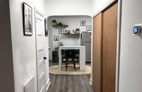 Wynnefield House | Enchanting Oasis in Philadelphia: Cozy 1BR Haven: Relax & Enjoy!