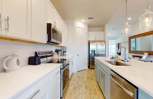 West Haven House | Enchanting & sun-soaked getaway with tennis court, generous patio, AC, & W/D