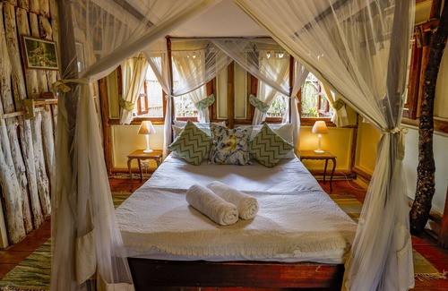 Langata House | Enchanting Tree Hut Near Giraffe & Elephant Centre