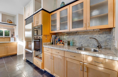 Eastside Santa Cruz House | Enchanting waterfront home with hot tub, patio, & great harbor views