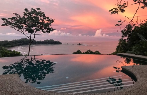 Dominicalito Villa | ENCLAVE CANTO DEL MAR 22 LARGE INFINITY POOL/WILDLIFE/PRIVACY/OCEAN VIEW/DECKS