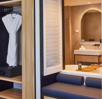 Tumbi Umbi Hotel | Encore by Mingara