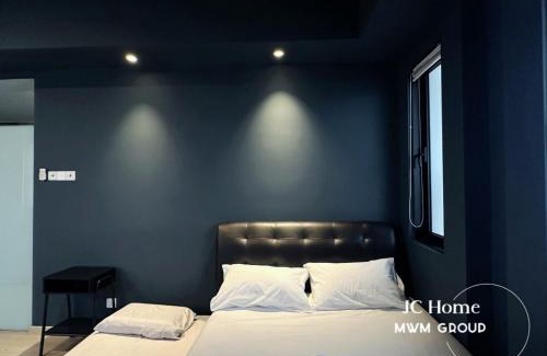 The Strand Apartment | Encorp Strand Bathtub Elegant Design 3pax By MWM