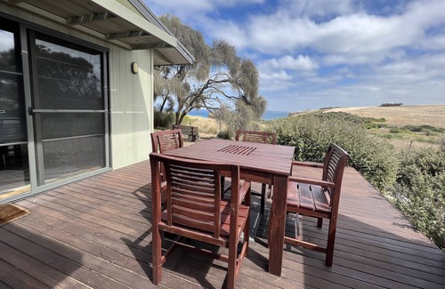 Kilcunda Cottage | End of the earth-clifftop cottage on shanty lane