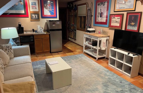 Crested Butte Apartment | End Unit;walk to lifts-Large decks summer;your private oasis.Ski History Exhibit