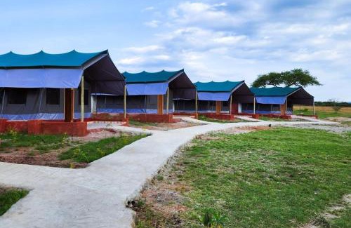 Ololaimutiek Hotel | Endeem mara resort