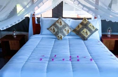 Ololaimutiek Hotel | Endeem mara resort