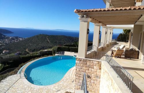 Saronida Villa | Endless Blue
