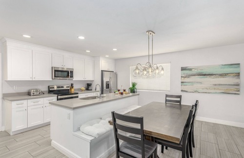 Scottsdale Estates Six House | Endless Elegance-Mins 2 Old Town-Large Groups