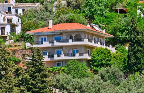 Ikaria Apartment | Endless green 1 Arethousa Ikaria