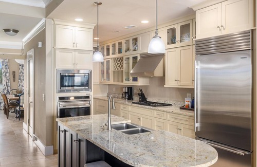 Folly Beach House | Endless Ocean Views, Walk Everywhere