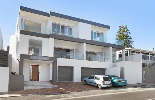 Big Bay Villa | Endless Summer Beach House by Host Agents