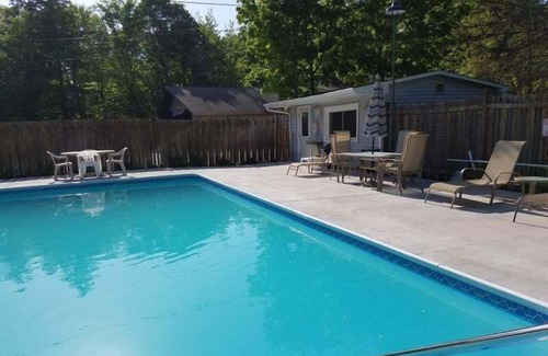 South Haven Condo | Endless Summer- heated pool- close to beach