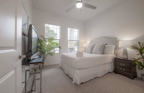 Largo House | "Endless Summer" - Hot Tub|Grill|Fully Fenced