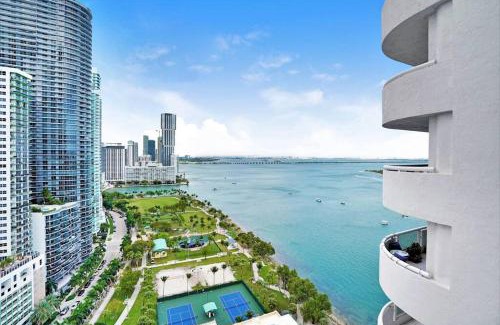 Downtown Miami Apartment | Endless Summer! Incredible Water Views