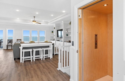 Holden Beach House | "Endless Summer" Oceanfront! Private Pool & Beach Access, Elevator, Tiki Bar, Pool Table!