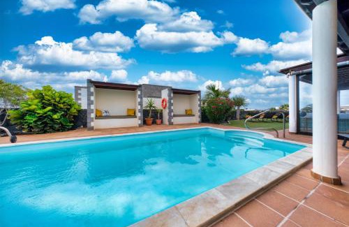 Playa Blanca House | Endless Summer - Private Pool and BBQ by Lanzarote Vacation Homes