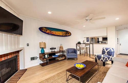 Townsite Condo | Endless Summer - Remodeled Condo on Beach at North Coast Village, Oceanside, CA