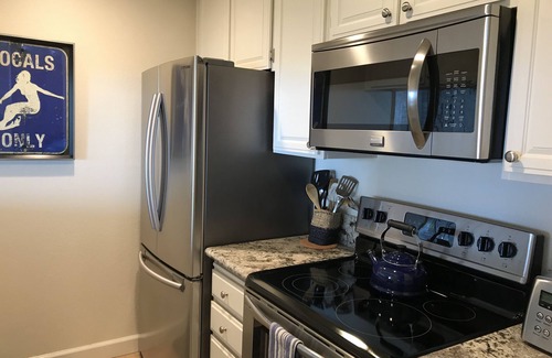 Townsite Condo | Endless Summer - Remodeled Condo on Beach at North Coast Village, Oceanside, CA