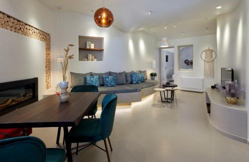 Fira Apartment | Endless Traditional Houses