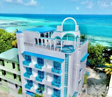 Dhiffushi Hotel | Endorphins Beach Villa