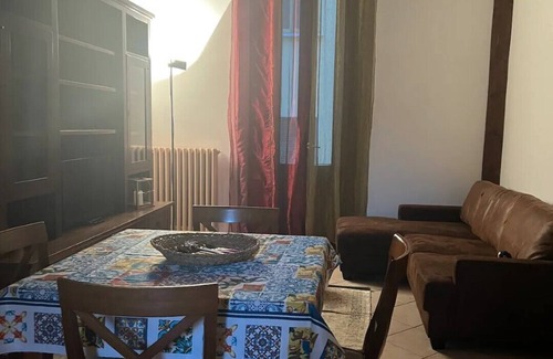 Mantua Apartment | Energetic apartments2 Walking distance to downtown Mantua and convenient to services
