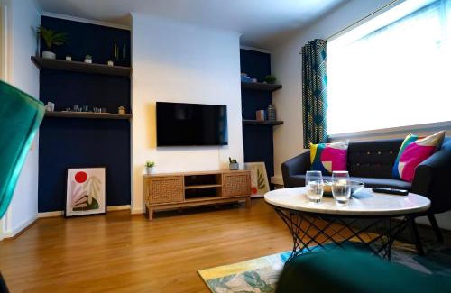Chase Apartment | Enfield North London 3BR Apartment