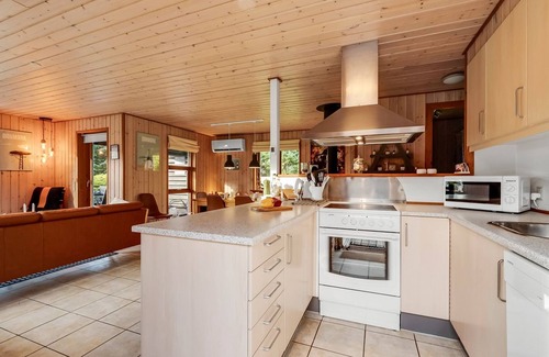Vemb House | "Engeline" - 300m to the inlet by Interhome