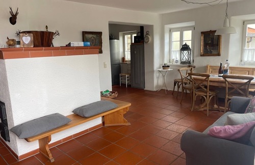 Seeon-Seebruck Apartment | Englisch Ground floor, stylish living in the former ducal guest house