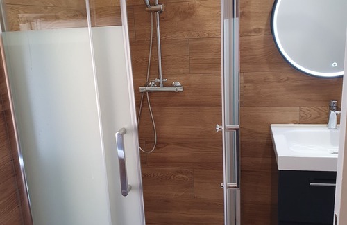 Porri Bed & Breakfast | English Club In Corsica B & B in Porri 1 shared bathroom