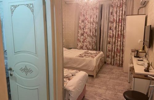Chugureti Hotel | English Home Hotel Tbilisi